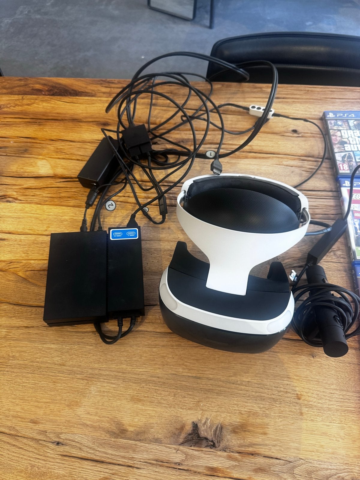 Complete PS4 Slim Bundel met VR, 2 controllers en 7 games, Ophalen, Met games, Met 2 controllers, Zo goed als nieuw