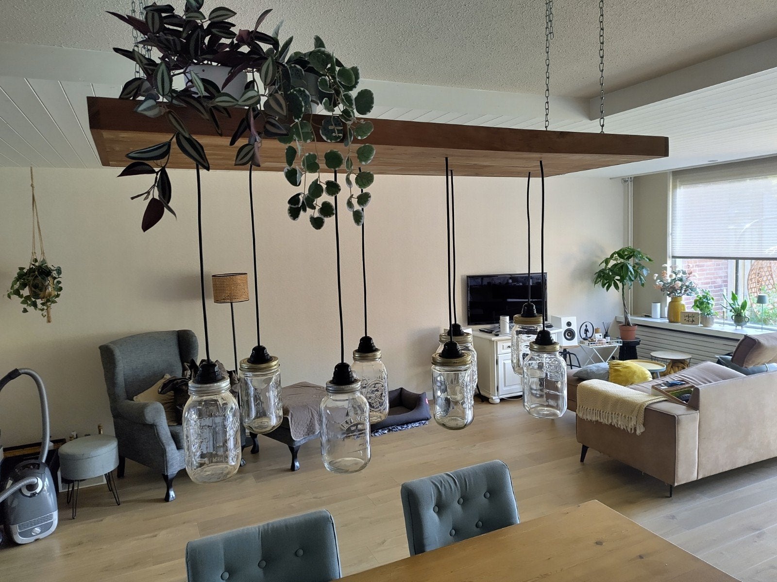 Unieke eettafel hanglamp met glazen potten en houten plank, Ophalen, Industrieel, Landelijk, Uniek, E27 (groot), Zo goed als nieuw