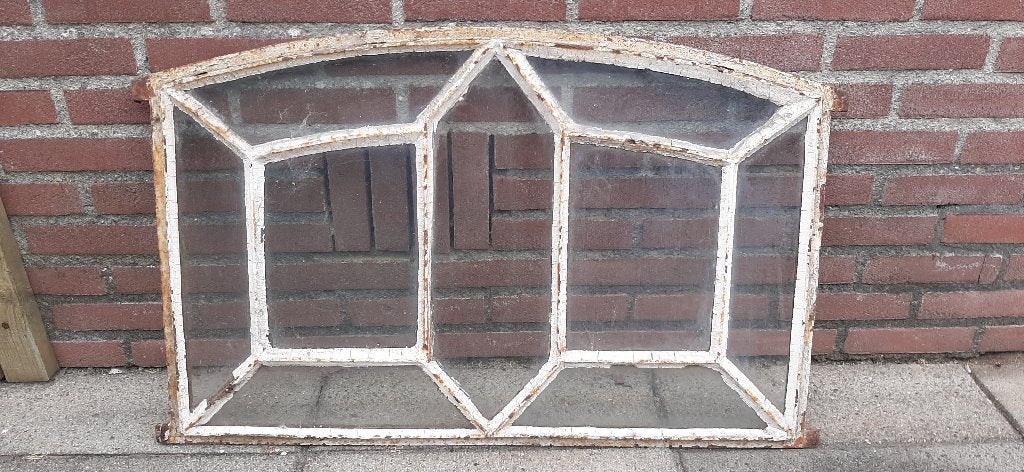 Gietijzeren ramen 3x 85 x 54 cm, waarvan 1 kantelbaar, Ophalen, Gevelraam of Ruit, Gebruikt, Minder dan 80 cm
