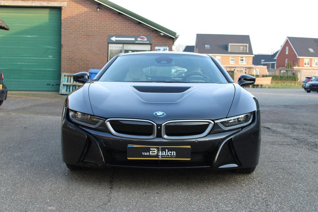 BMW i8 1.5 PHEV SOh 93.6% LEER CAMERA HEAD UP ORG NL 141000K, Auto's, BMW, Automaat, Euro 6, 48 km/l, 4 stoelen