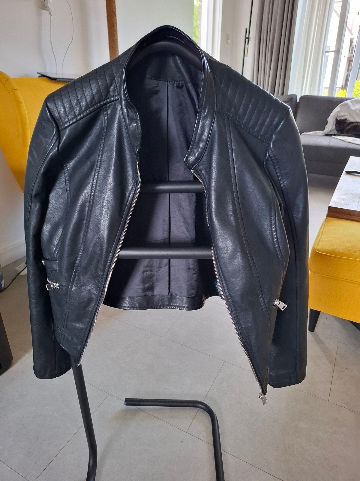 Vero Moda Zwart Leren Jasje - Maat M, Maat 38/40 (M), Vero Moda, Zwart, Ophalen of Verzenden