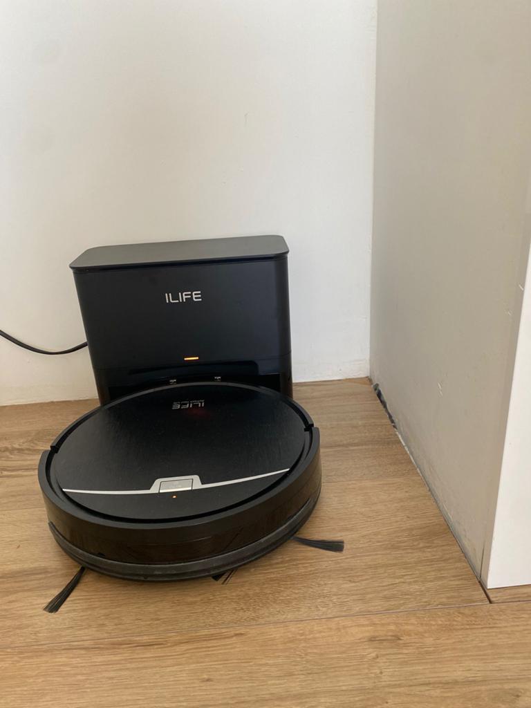 ILIFE Robotstofzuiger met zelflegende basis, Witgoed en Apparatuur, Ophalen, Overige merken, Automatisch legen, Zo goed als nieuw