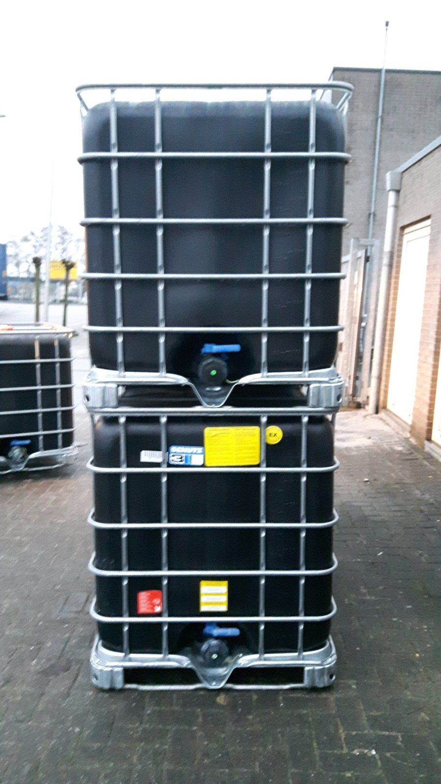 Zwarte ibc containers 1000 lit, Tuin en Terras, Regentonnen, Ophalen, 150 liter of meer, Ibcmarkt@outlook.com, Zo goed als nieuw