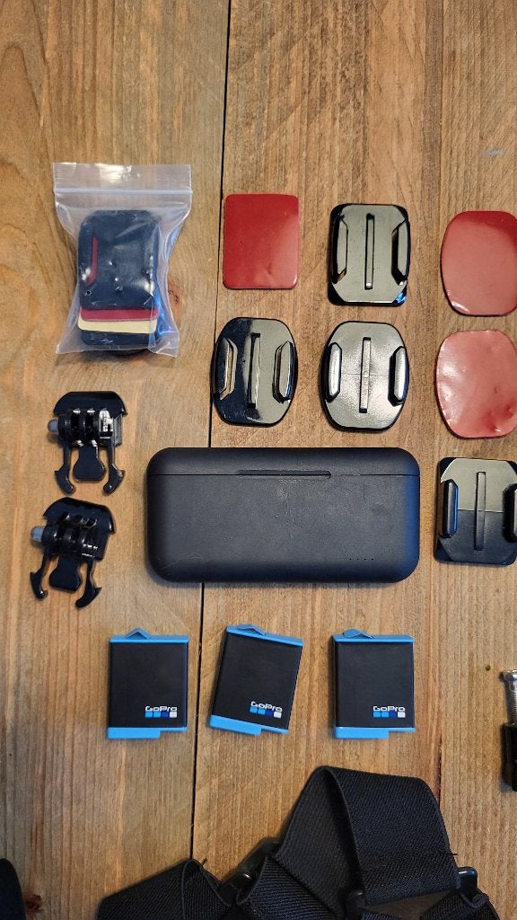 Foto 7 van GoPro HERO9 Black inclusief gigantische accessoire-set!