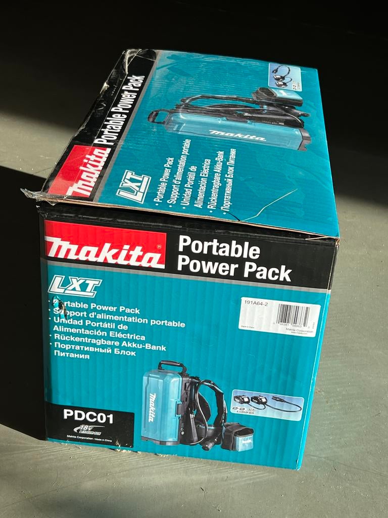 Nieuw in doos Makita 191A64-2 LXT Portable Power Pack PDC01, Ophalen, Nieuw, Overige typen