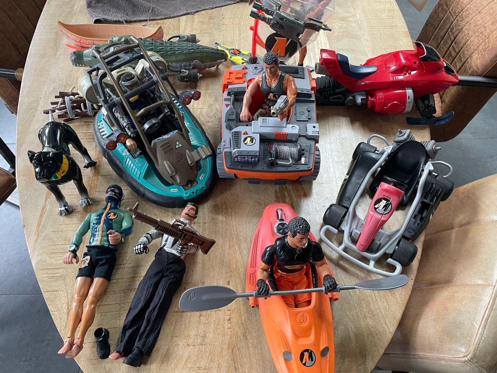 Grote verzameling Action Man figuren en voertuigen, Ophalen of Verzenden, Gebruikt