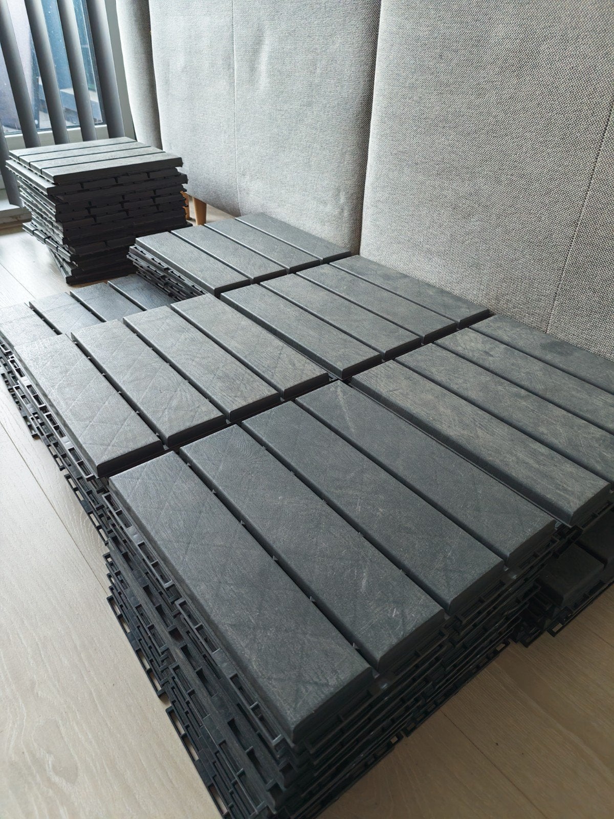 IKEA RUNNEN zwarte vloertegels – 50 hele + 13 randstukken, Ophalen, Kunststof