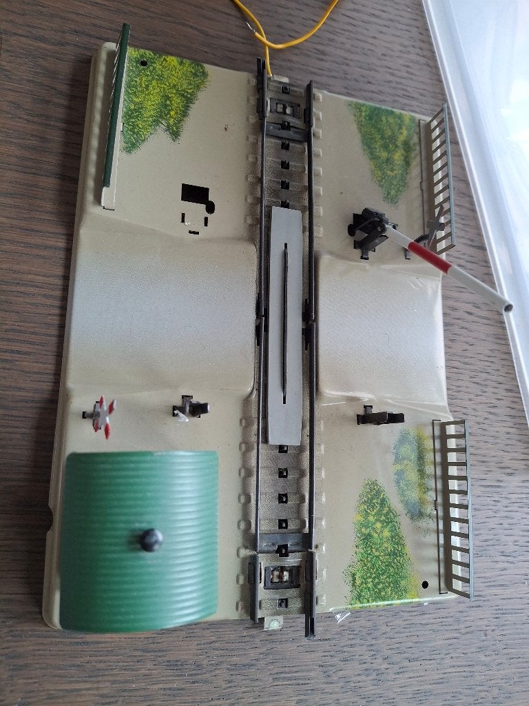 Marklin overweg 7390, (M-rail), Wisselstroom, Gebruikt, Wagon, Ophalen of Verzenden