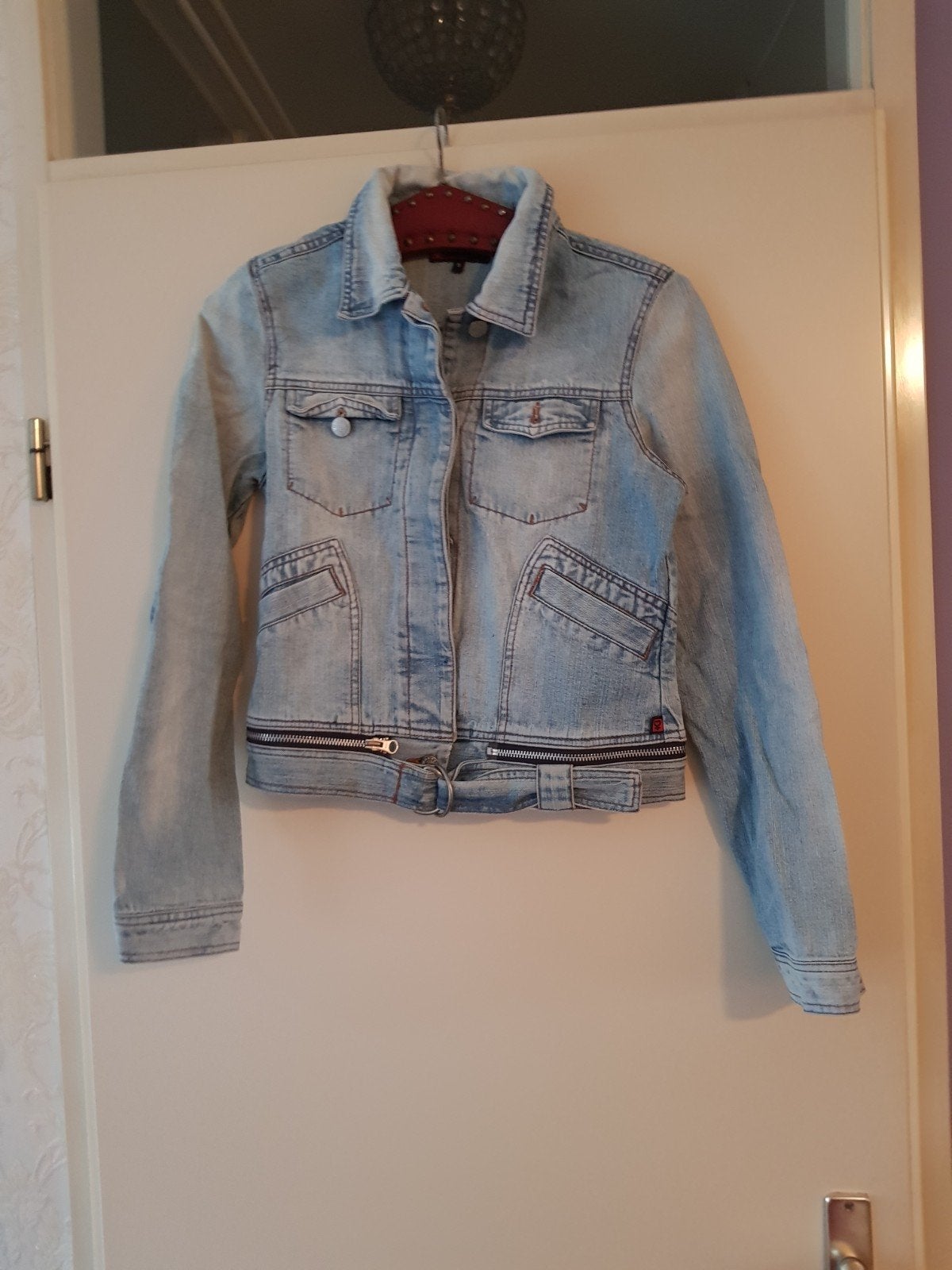 spijkerjas maat s wonder woman, Maat 38/40 (M), Blauw, Ophalen of Verzenden, Zo goed als nieuw