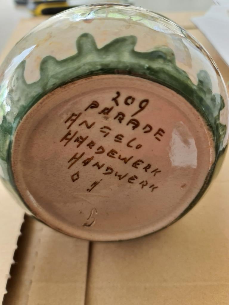 Gesigneerd Plateel Kannetje met Bloemendecor - Handwerk, Ophalen of Verzenden