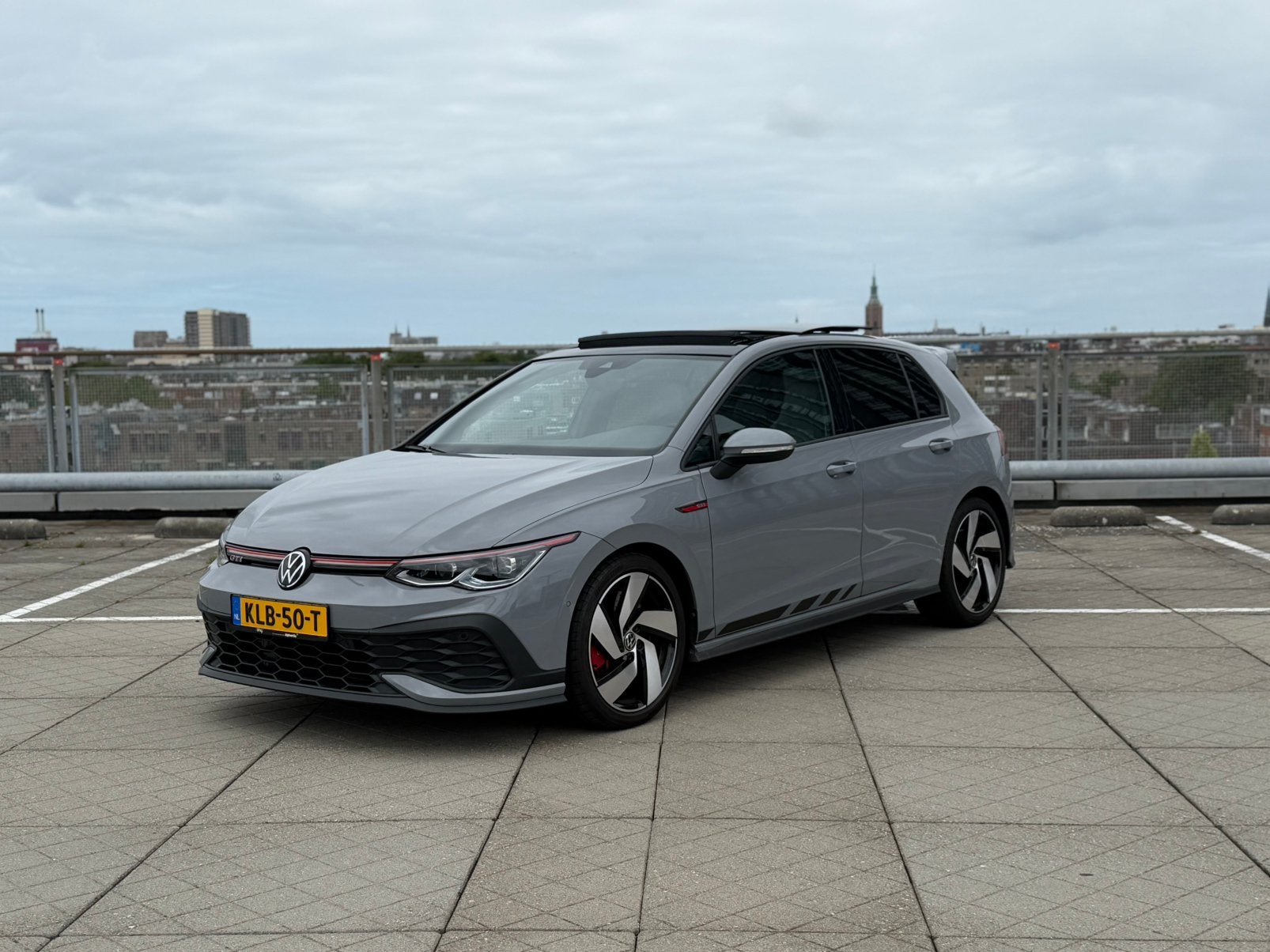 Volkswagen Golf 8 GTI Clubsport Pano/Matrix/ACC/Keyless, 1363 kg, Euro 6, 4 cilinders, 1984 cc