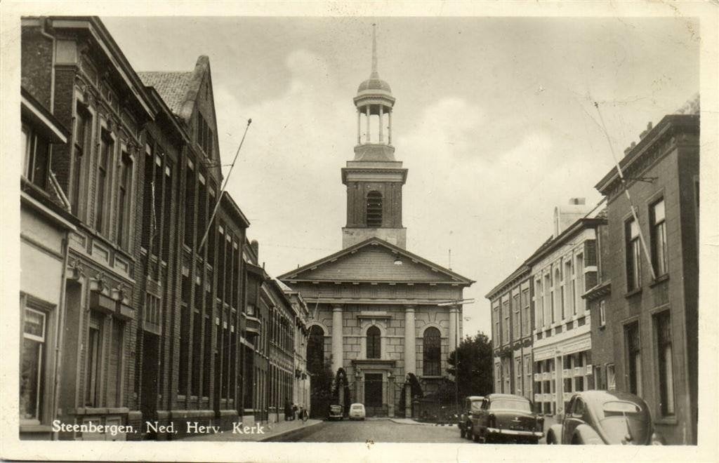 Steenbergen, Ned. Herv. Kerk - VW-kever - 1956 gelopen, Verzamelen, Ophalen of Verzenden, 1940 tot 1960, Gelopen, Noord-Brabant