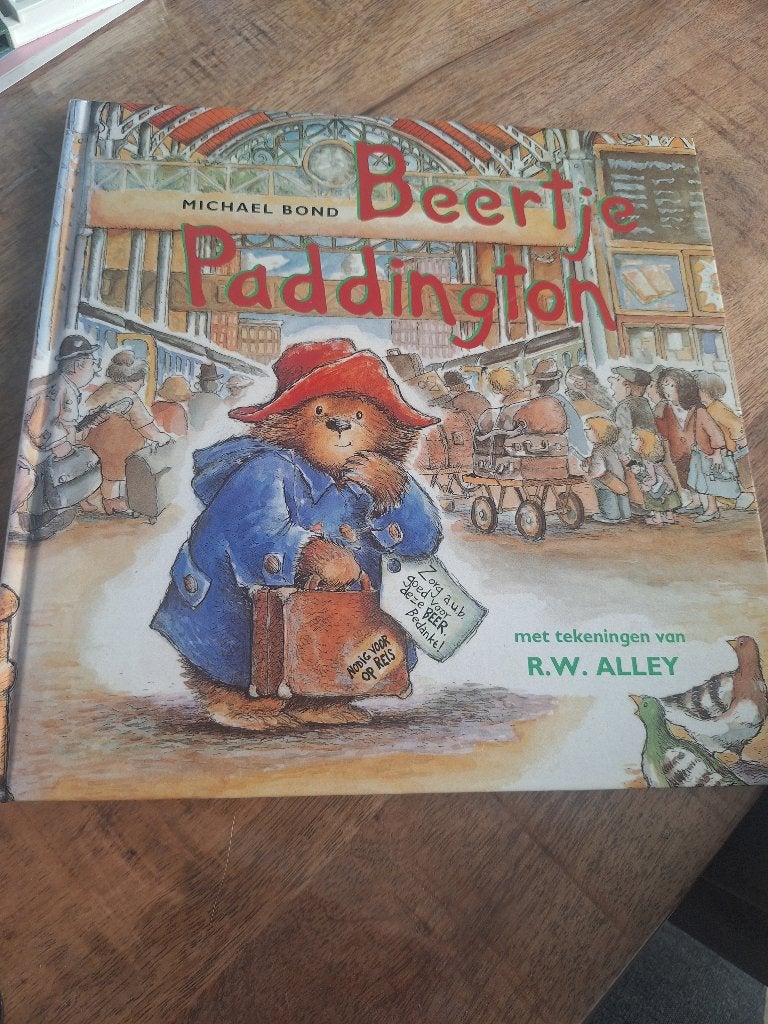 Boek beertje paddington, Gelezen, 5 of 6 jaar, Fictie algemeen, Jongen of Meisje