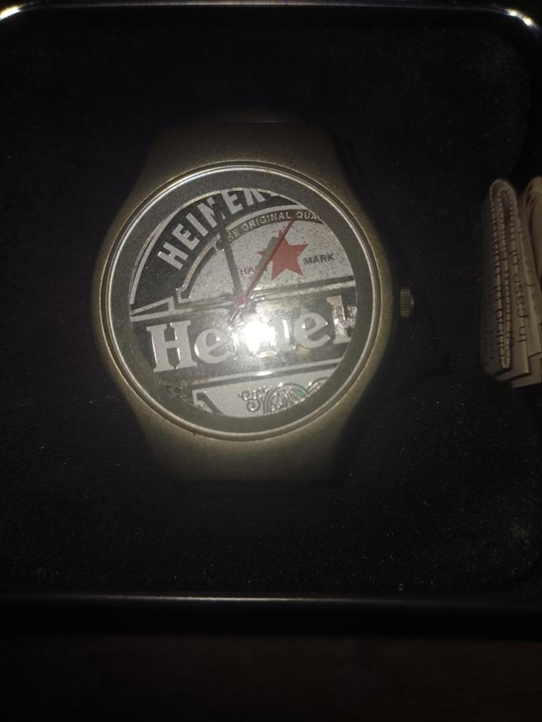 Heineken millennium Horloge...Nieuw., Verzamelen, Biermerken, Ophalen, Nieuw, Heineken