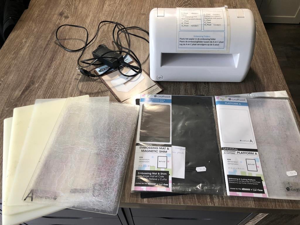 Craftwell ebosser, Hobby en Vrije tijd, Kaarten | Zelf maken, Ophalen of Verzenden, Zo goed als nieuw, Overige thema's, Pons of Mal