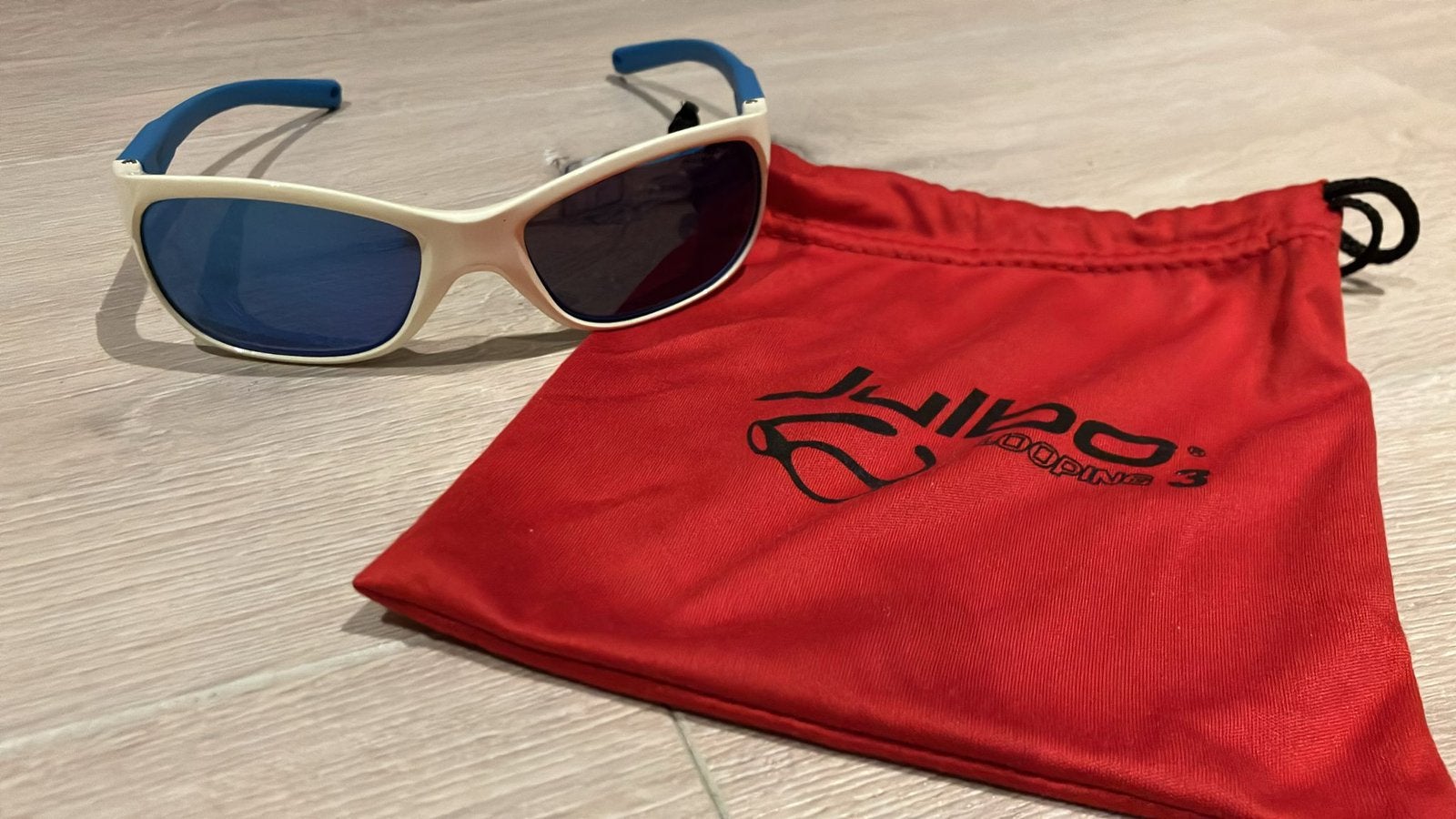 Julbo looping 3 kinder skibril zonnebril wit blauw, Ophalen of Verzenden, Zo goed als nieuw, Jongen of Meisje