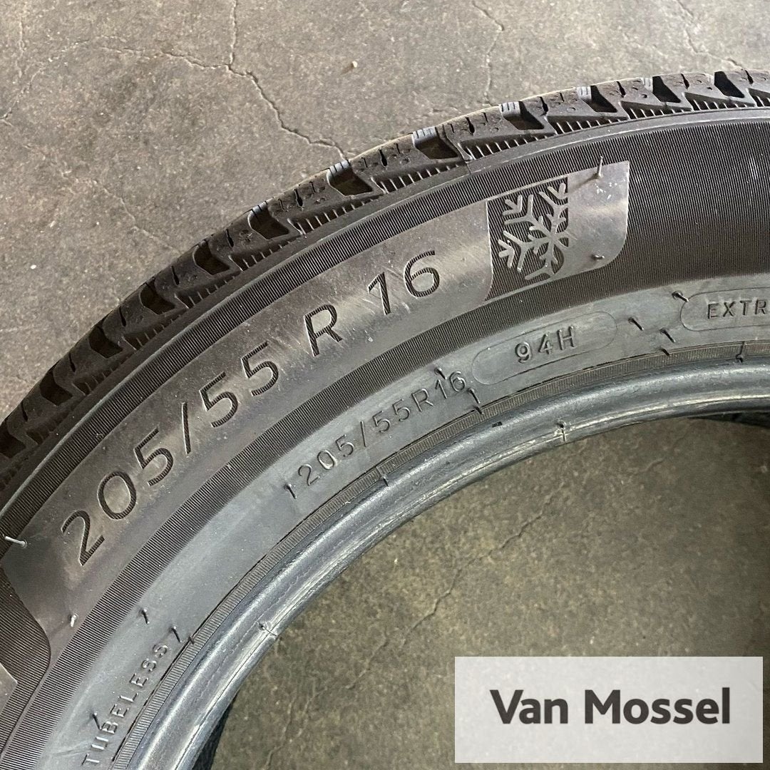 Michelin Alpin 7 205/55/R16 94H, Gebruikt, -, Band(en), -