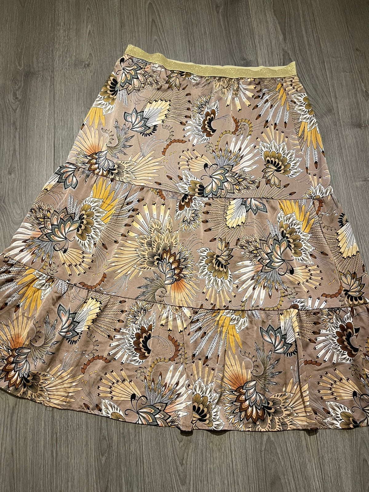Norah prachtige maxi rok met rekbare tailleband maat 46, Kleding | Dames, Ophalen of Verzenden, Zo goed als nieuw, Beige, Rok