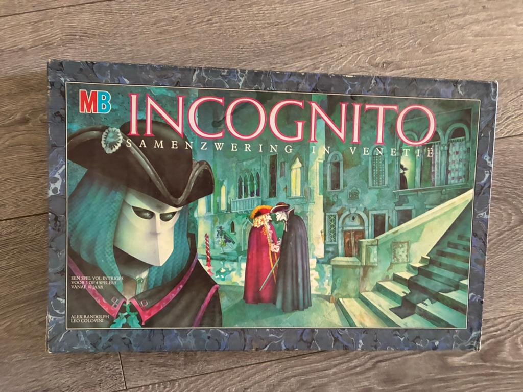 Incognito, Hobby en Vrije tijd, Gezelschapsspellen | Bordspellen, Ophalen of Verzenden, Zo goed als nieuw