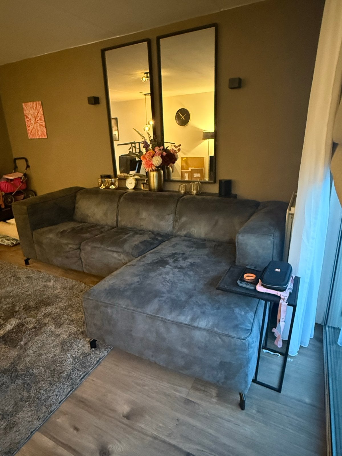 Grijze Goossens Calvin bank - 270 cm breed, Huis en Inrichting, Banken | Bankstellen, Gebruikt, Hoekbank, Vierpersoons of meer