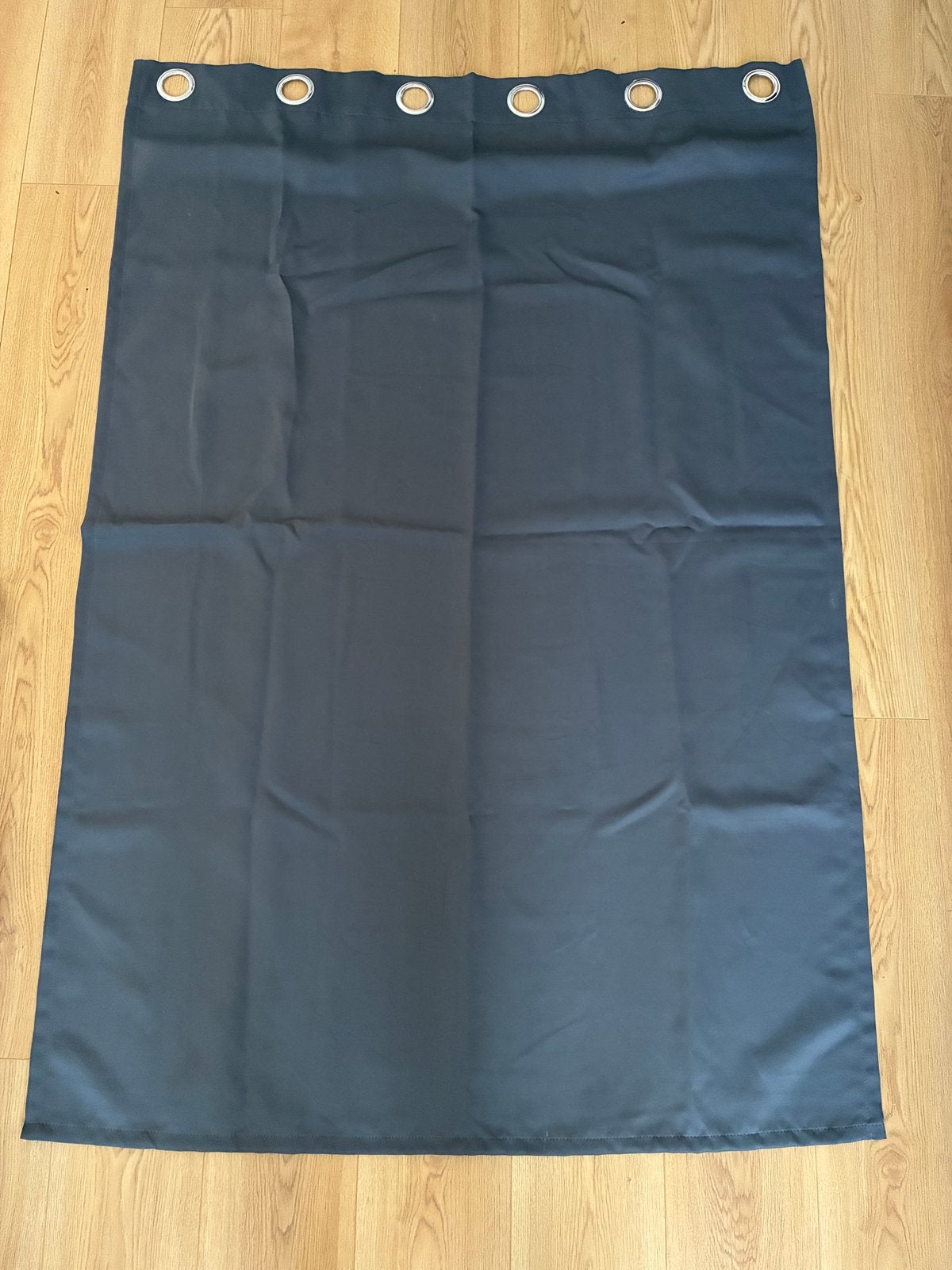 2x Verduisterende gordijnen 108x158 cm - grijs - ChrisDowa, Huis en Inrichting, 108 cm, Gebruikt, Overige merken, Verduisterend