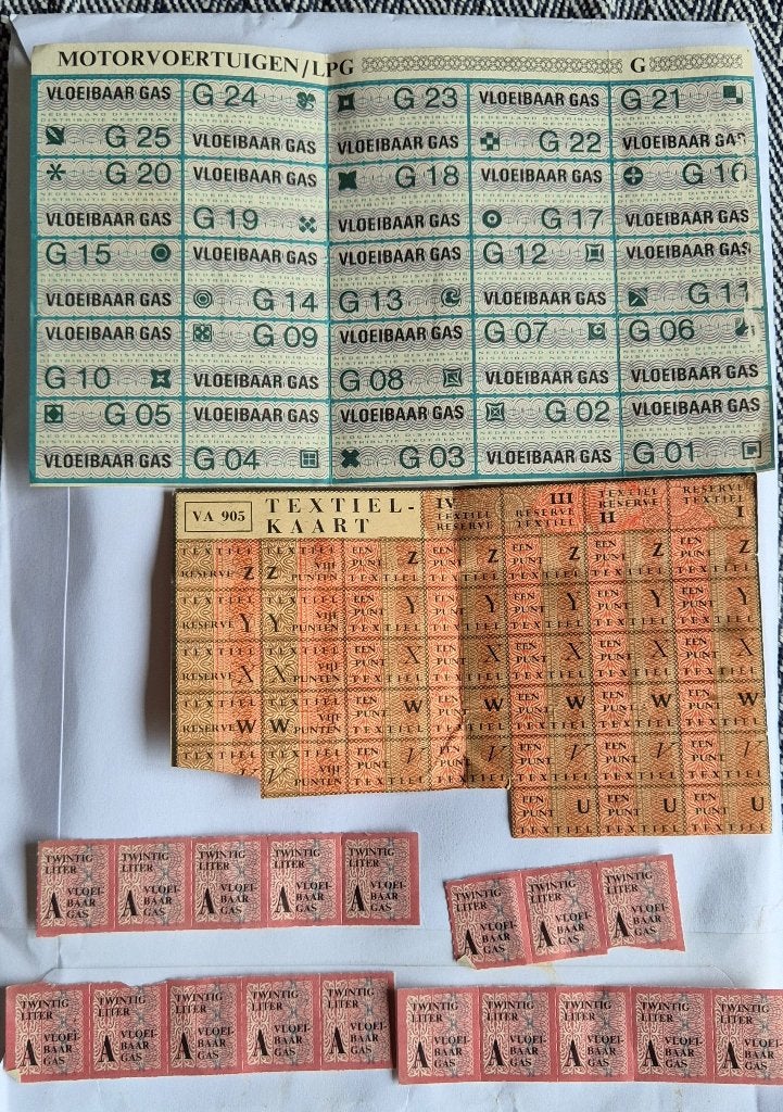 originele distributiebonnen & textielkaart 1949, Ophalen of Verzenden