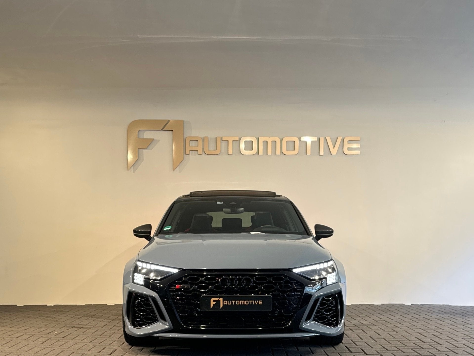 Audi RS3 Sportback 2.5 TFSI quattro Pano|B&O|HuD|Keyless|Sfe, Gebruikt, Euro 6, RS3, 1545 kg