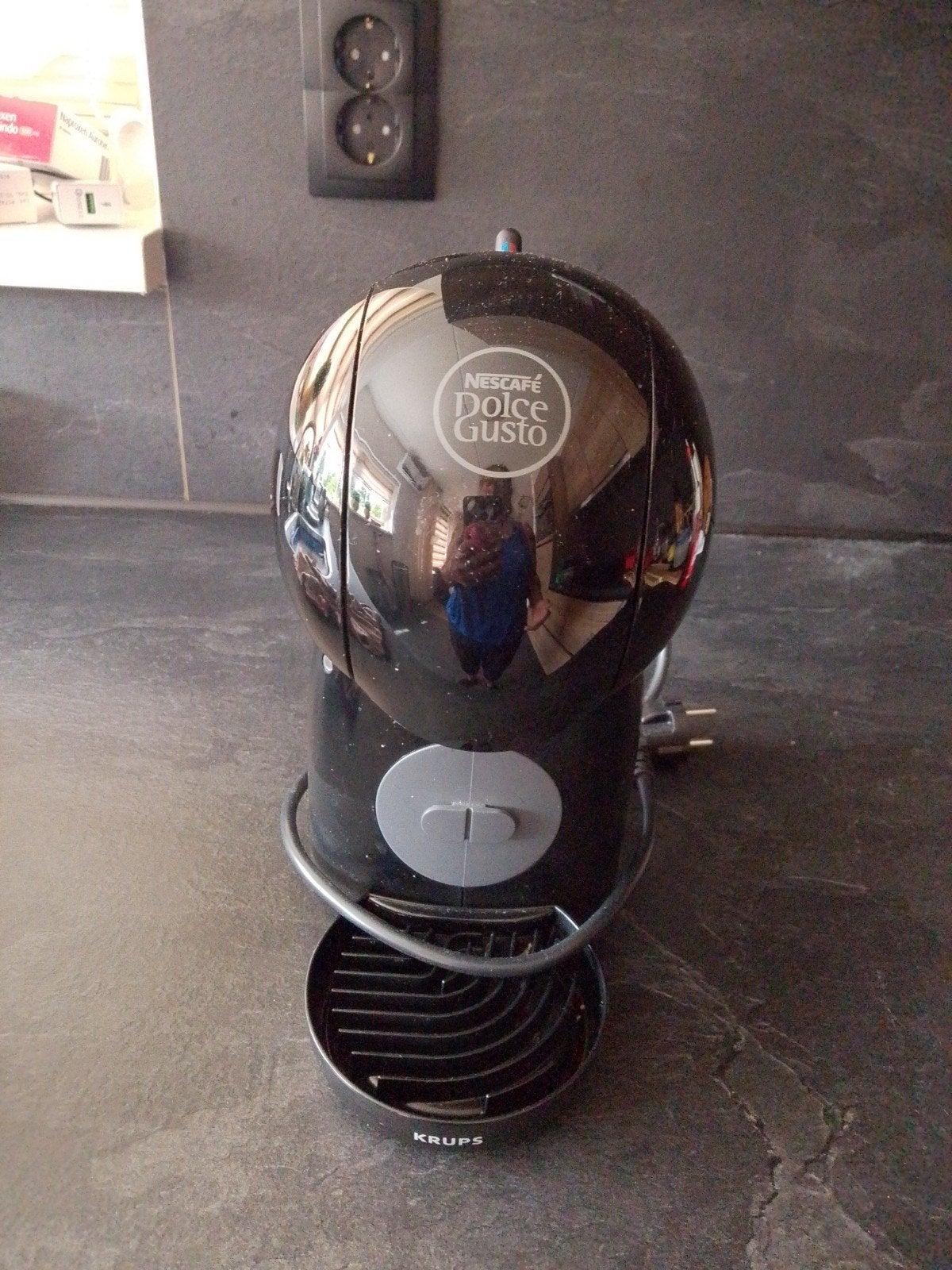 Nescafé Dolce Gusto Krups koffiezetapparaat, Ophalen, Koffiemachine, Zo goed als nieuw, 1 kopje