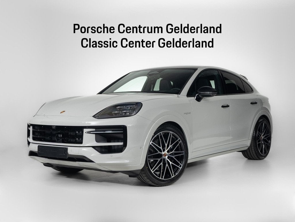 Porsche Cayenne Coupé E-Hybrid Black Edition, 2995 cc, Met garantie (alle), 4 stoelen, 26 kWh