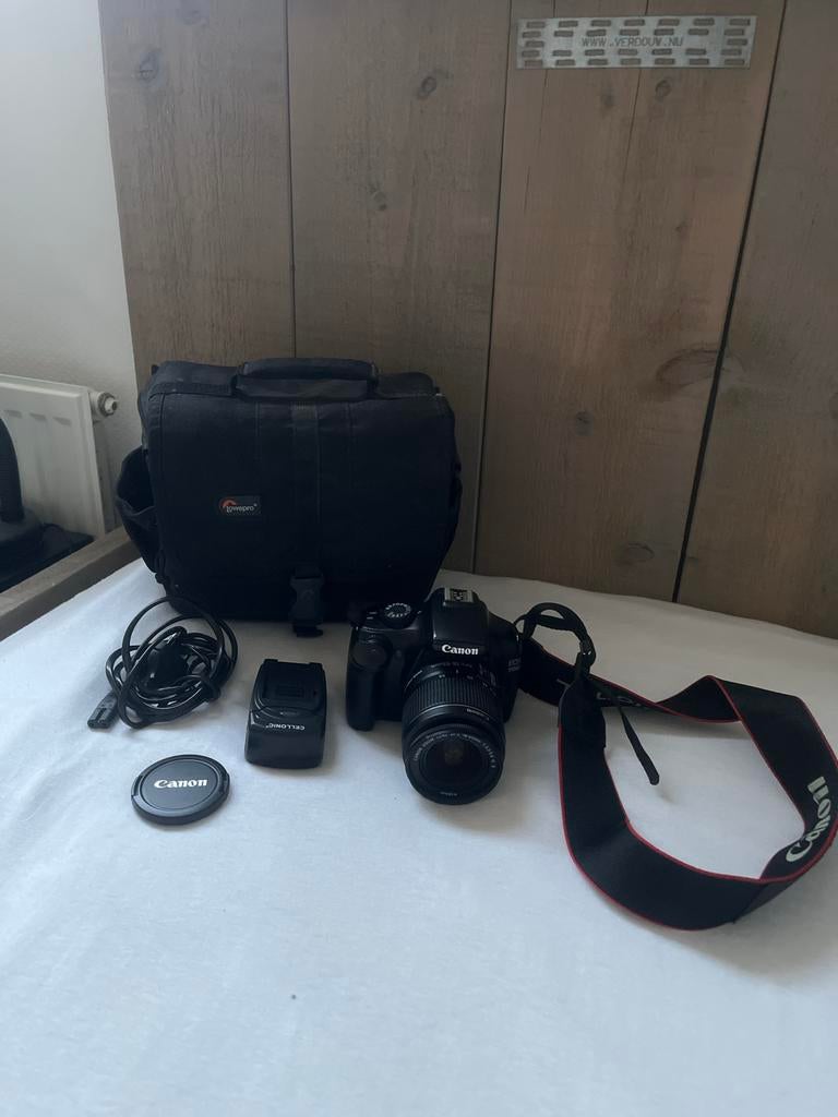 Canon EOS 1100D Spiegelreflexcamera met 18-55 mm lens en tas, Ophalen, Spiegelreflex, Canon, Zo goed als nieuw