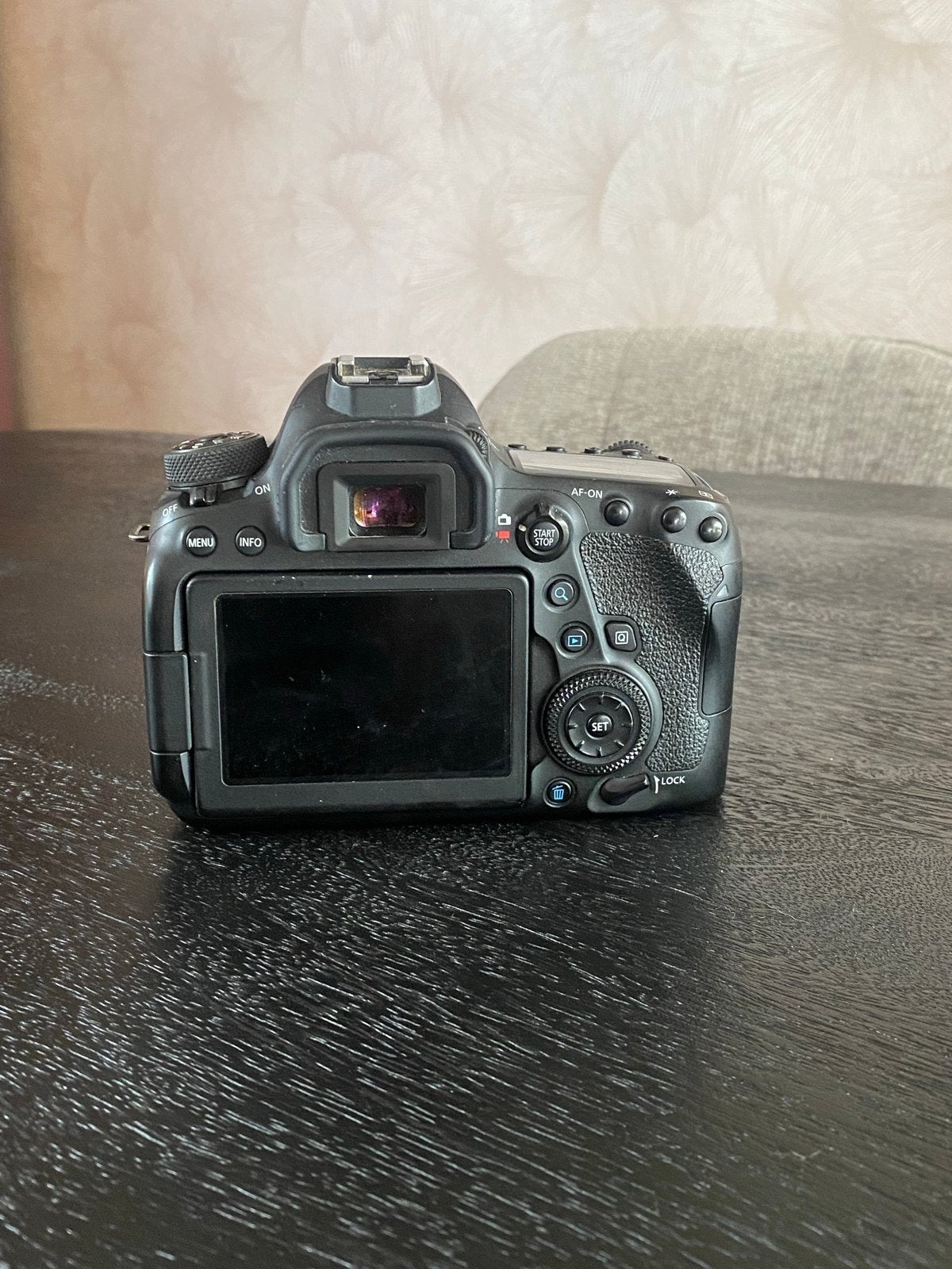 Foto 4 van Canon EOS 6D Mark II Body