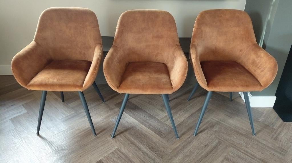 Set van 3 eetkamerstoelen Liz Velvet van Goossens, Huis en Inrichting, Ophalen, Zo goed als nieuw, Stof, Modern, Scandinavisch