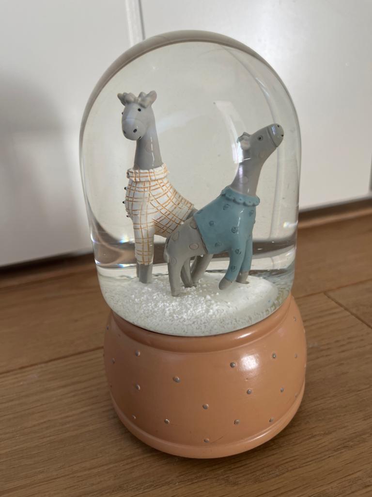 Muzikale Sneeuwbol met giraffen - Decoratief en Melodieus, Ophalen of Verzenden, Gebruikt