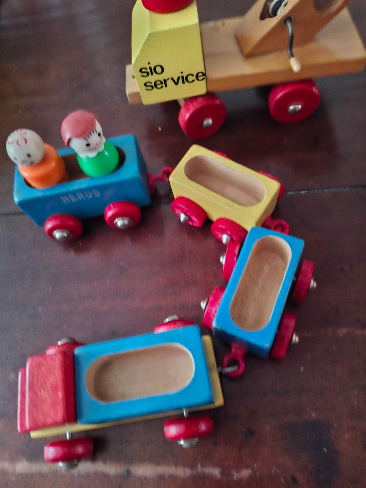 Vintage houten speelgoedtrein  SIO HEROS hijskraan, Ophalen, Gebruikt, Overige typen, Met wieltjes