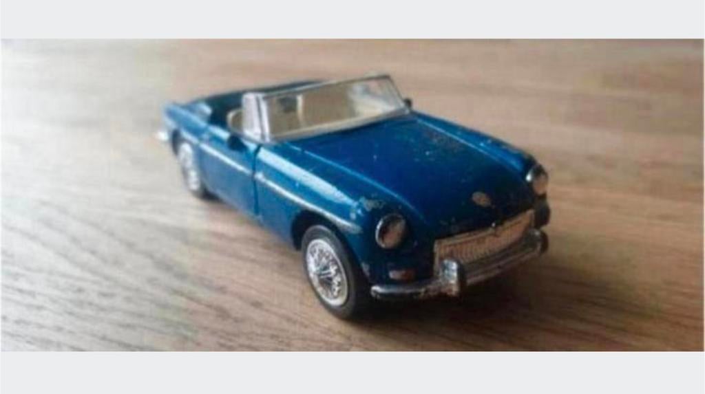 MGB Roadster 1967 – NewRay – schaal 1:43 – Made in China, Ophalen of Verzenden, Gebruikt, Auto, Overige merken