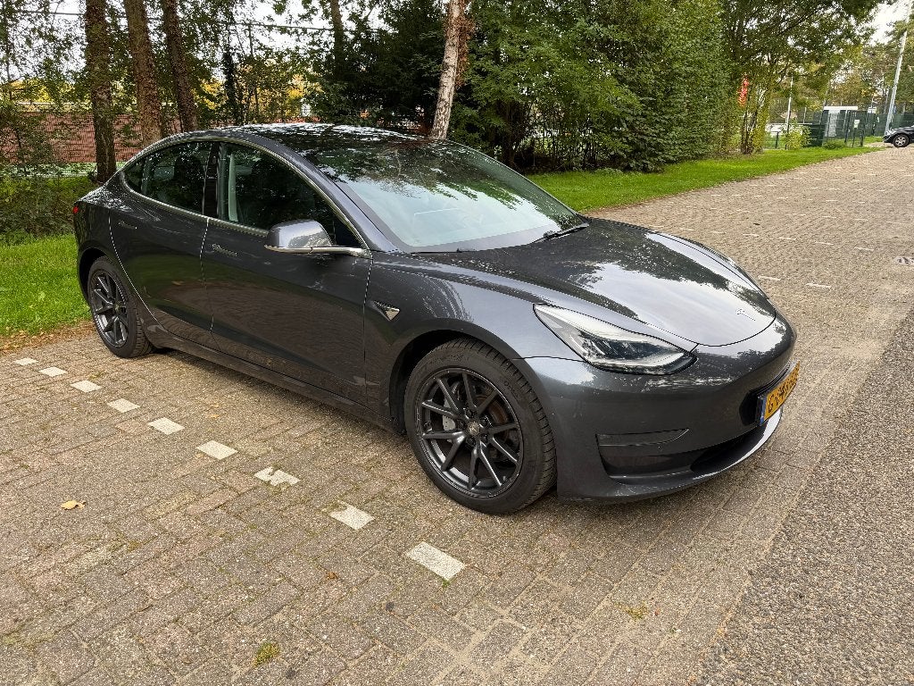 Foto 10 van Tesla Model 3 Long Range AWD 2019 | FSD afgekocht | Trekhaak