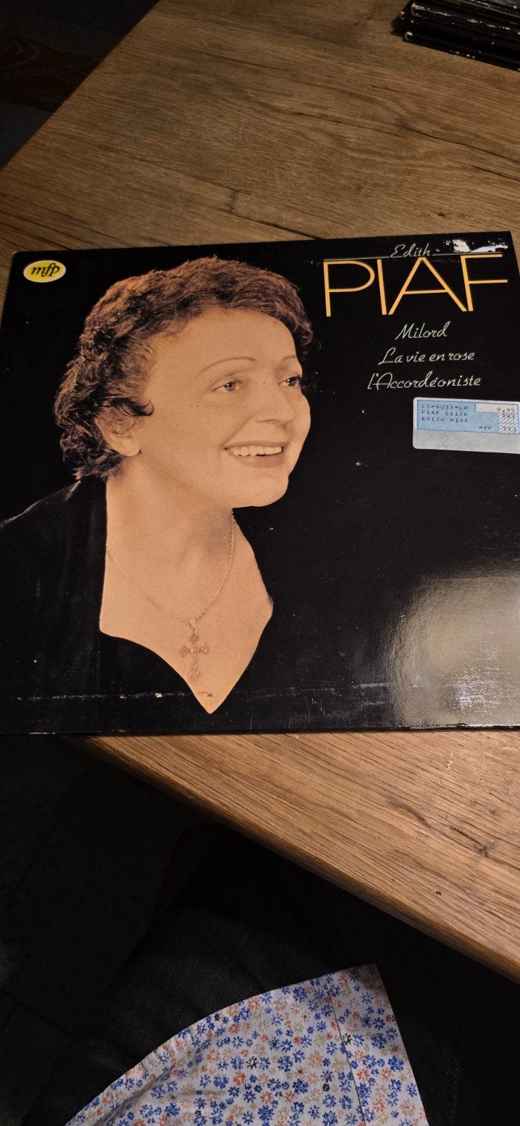 Edith Piaf - Milord, La vie en rose (LP), Cd's en Dvd's, LP, Gebruikt, Overige genres, Ophalen of Verzenden