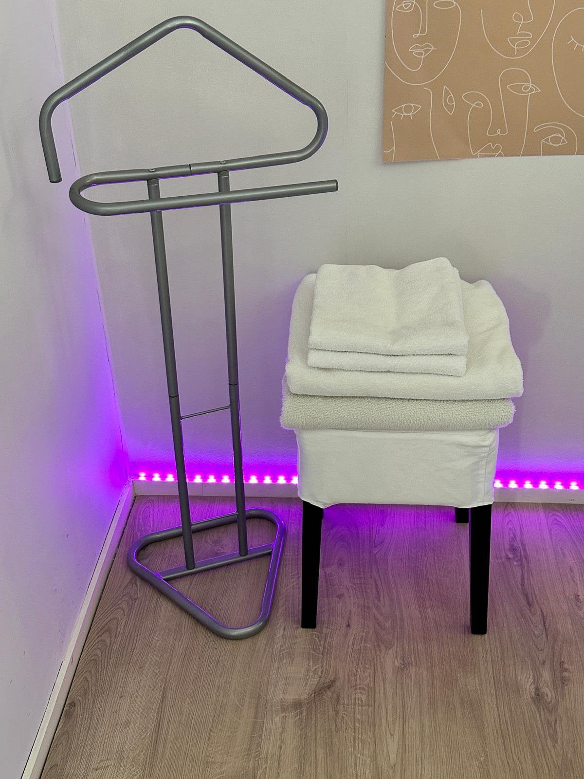 Complete schoonheidssalon te koop, Ophalen, Zo goed als nieuw, Hand- en Voetverzorging