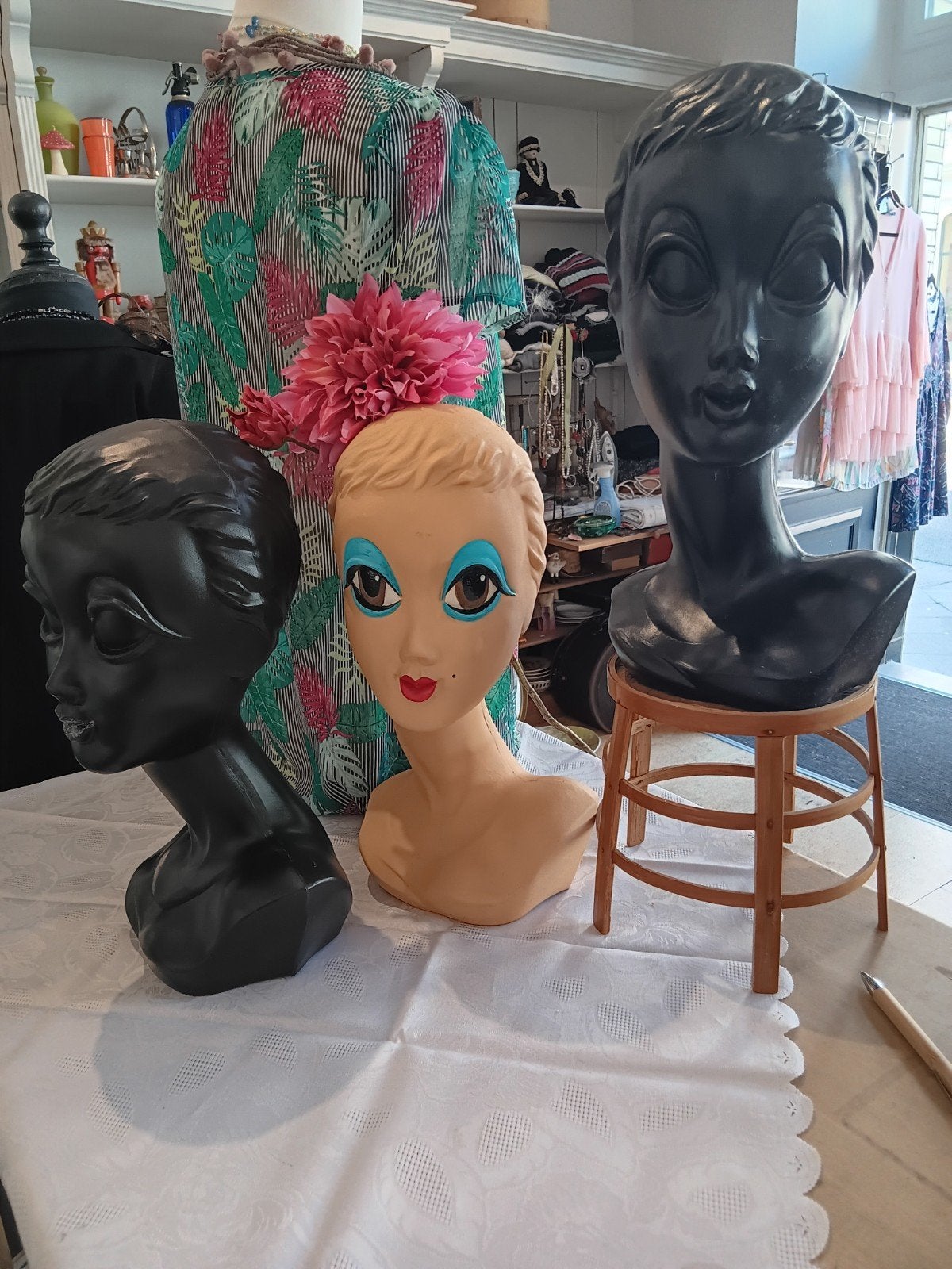 Twiggy, Verzenden