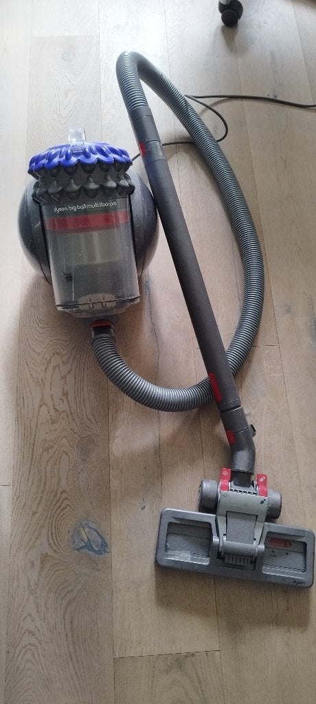 Dyson Big Ball multifloor pro, Ophalen, Inclusief accessoires, Gebruikt, Dyson