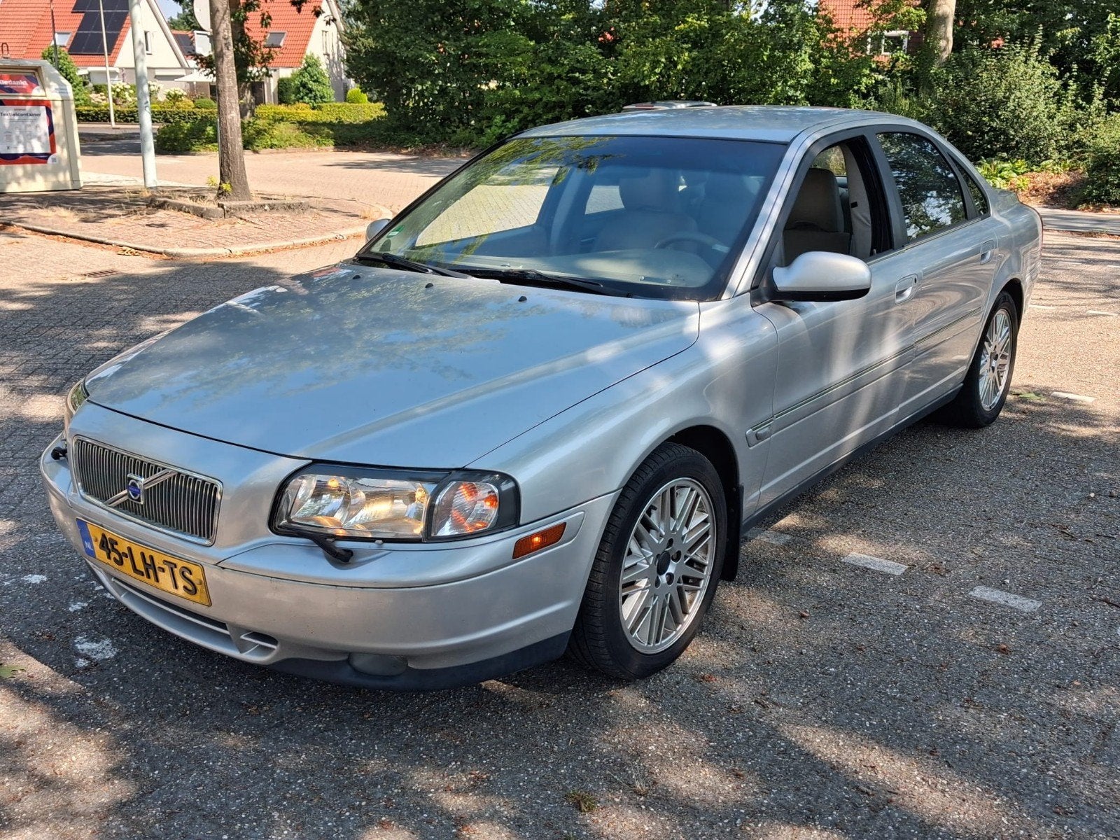 Volvo S80 2.4 170PK AUT 2003 Grijs, Auto's, 1800 kg, Beige, Bedrijf, 2435 cc