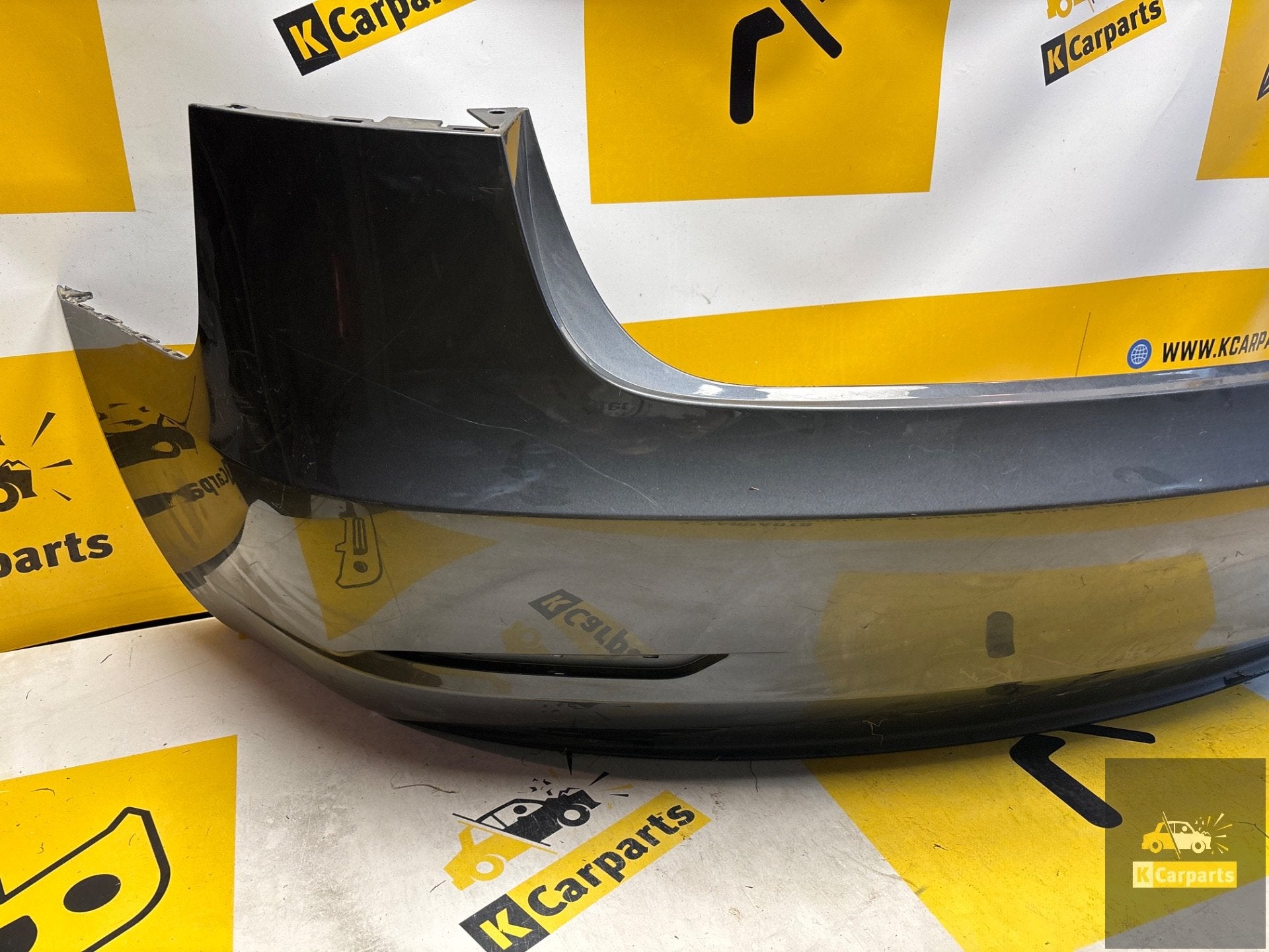Achterbumper Tesla model 3 1083983-00 Origineel Bumper, Info@fabrikant.eu, Fabrikantstraat 1
1000 AA  Amsterdam, NL, Ophalen of Verzenden