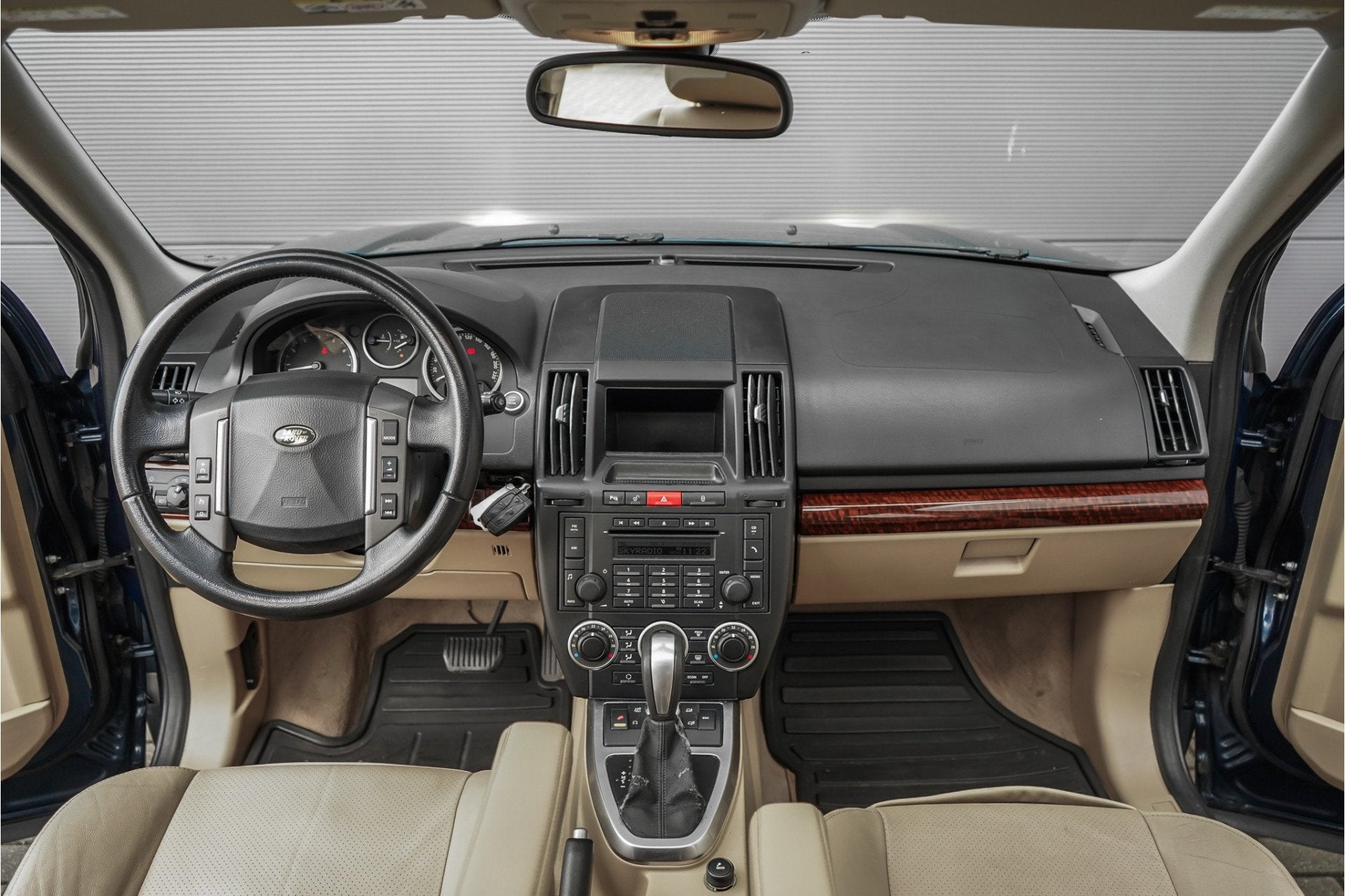 Land Rover Freelander 3.2 i6 HSE Exportprijs Pano Trekhaak, Auto's, Land Rover, Automaat, 12 maanden, 232 pk, Gebruikt