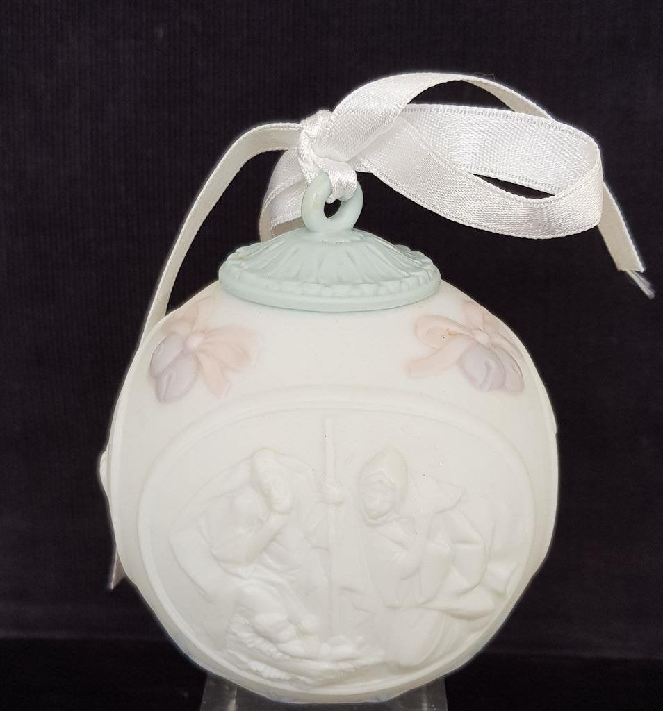 Lladro kerstbal 1995, ong. 9 cm, Antiek en Kunst, Curiosa en Brocante, Ophalen of Verzenden