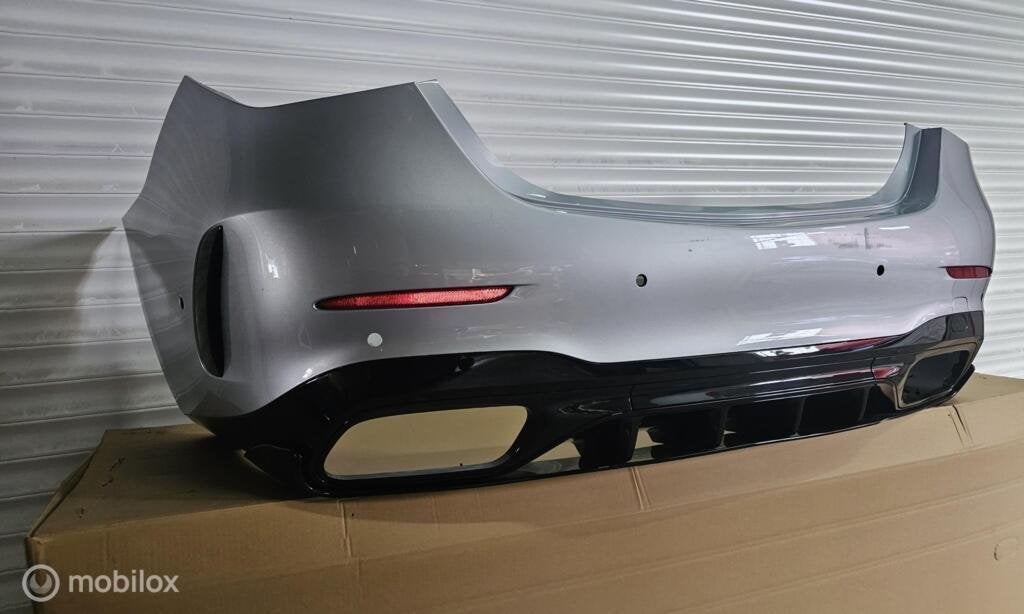 Mercedes C63 amg achterbumper W206 diffuser A2068851203, Gebruikt, Ophalen of Verzenden, Achter, Bumper