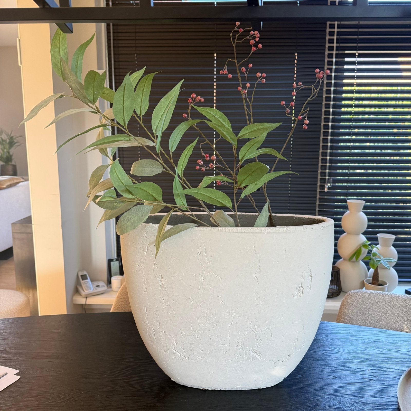 2 x Brynxz beige ovale bloempot potten B46 x H38,5 x D17 cm, Ophalen, Rond, Zo goed als nieuw, Aardewerk