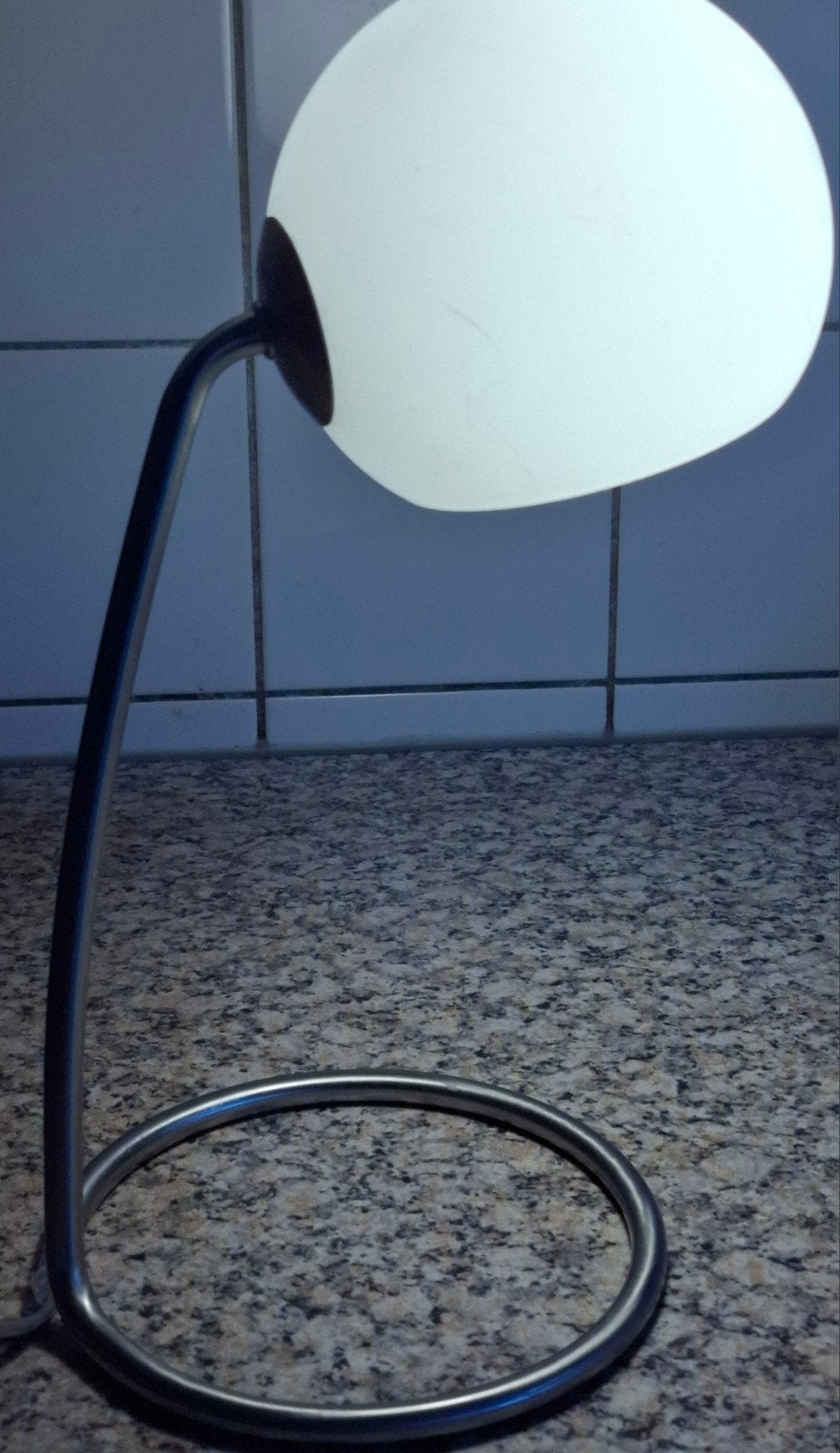 Tafellamp. Eyeball. Verchroomd/wit glas.  34 cm., Overige merken, Nachtlamp, Wit, Zo goed als nieuw
