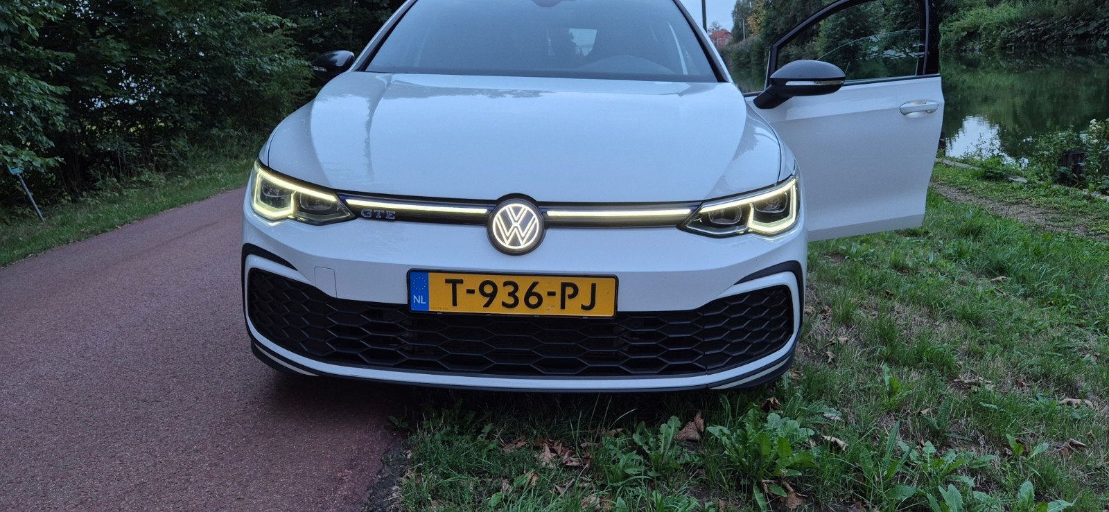 VW Golf 8 1.4 eHybrid GTE 245pk DSG | PANODAK | 72dkm | Hist, 4 cilinders, Wit, Plug-in hybride, 1395 cc