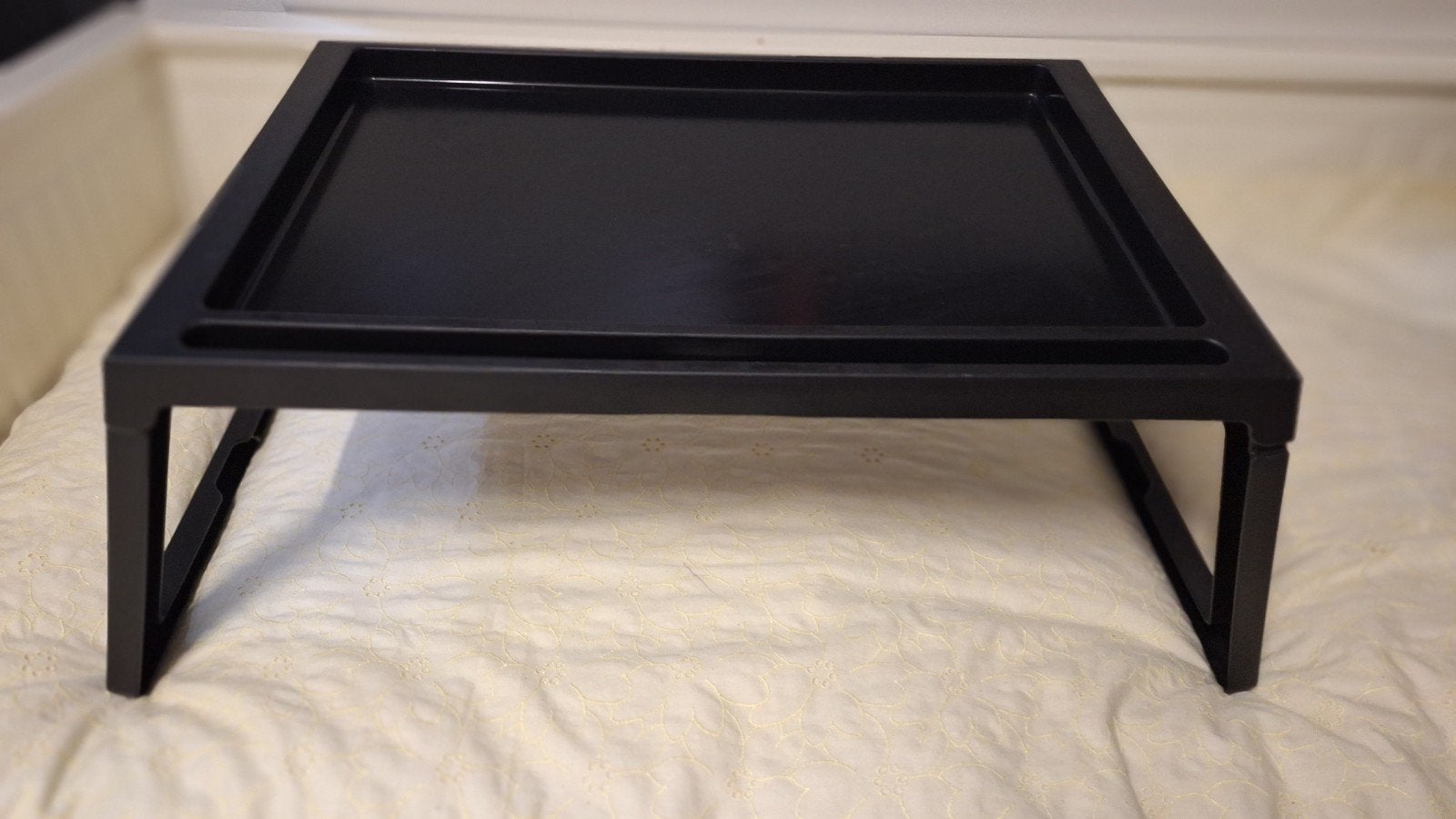 IKEA KLIPSK Bedtafel/Laptoptafel, Opvouwbaar, Zwart, Kunststof, Ophalen of Verzenden, Zo goed als nieuw