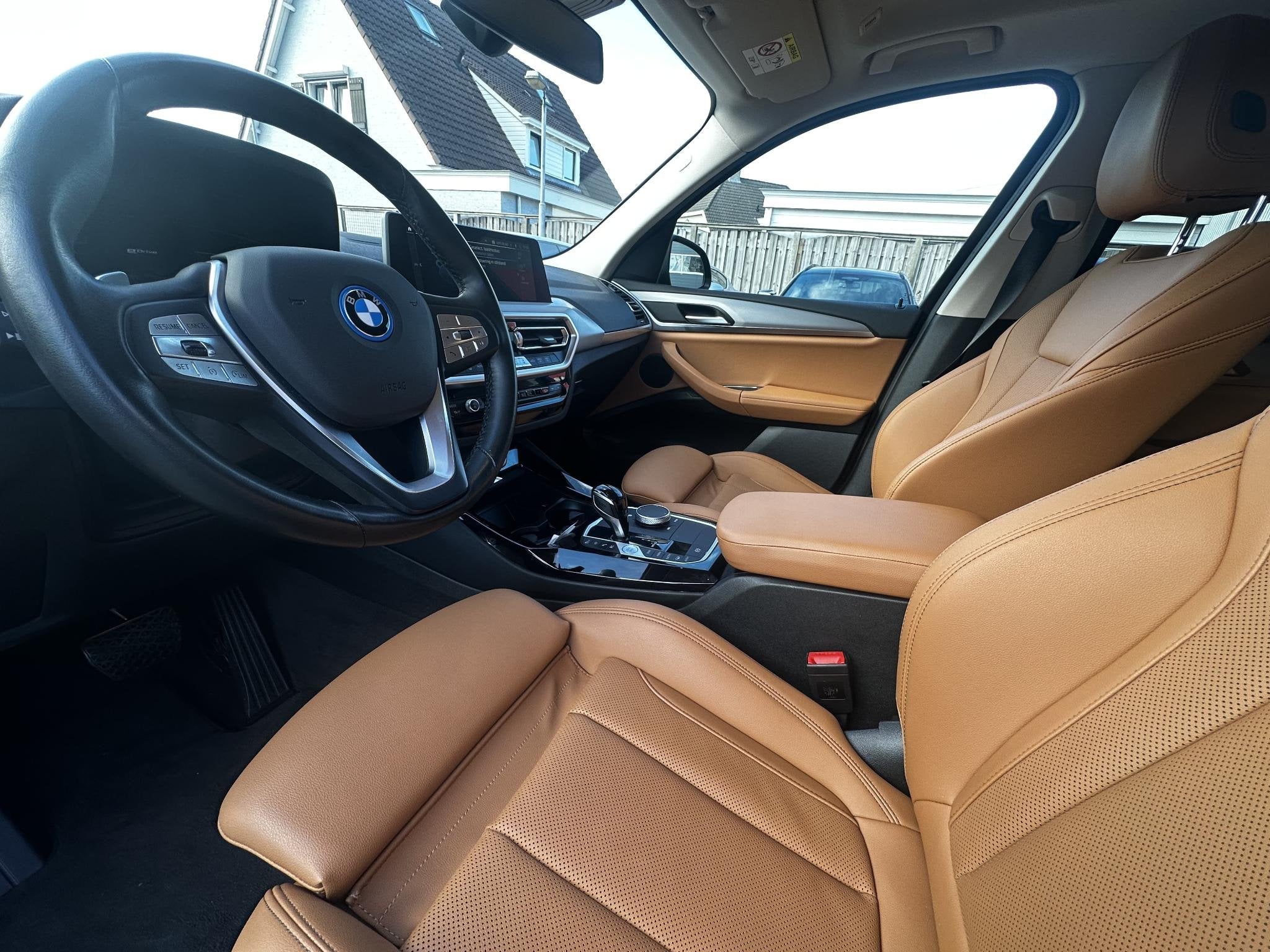 BMW X3 xDrive30e Shadow Line|360grCam|20inch|SportLeder, Auto's, Automatische klimaatregeling, Gebruikt, 4 cilinders, 2000 kg